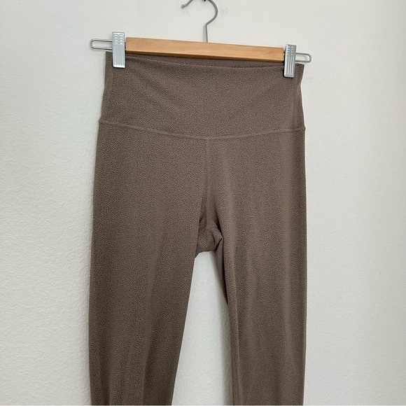 Varley Luna Leggings Tan Brown Block Dotted Print Size XS Women’s Ankle Fit - Picture 3 of 7